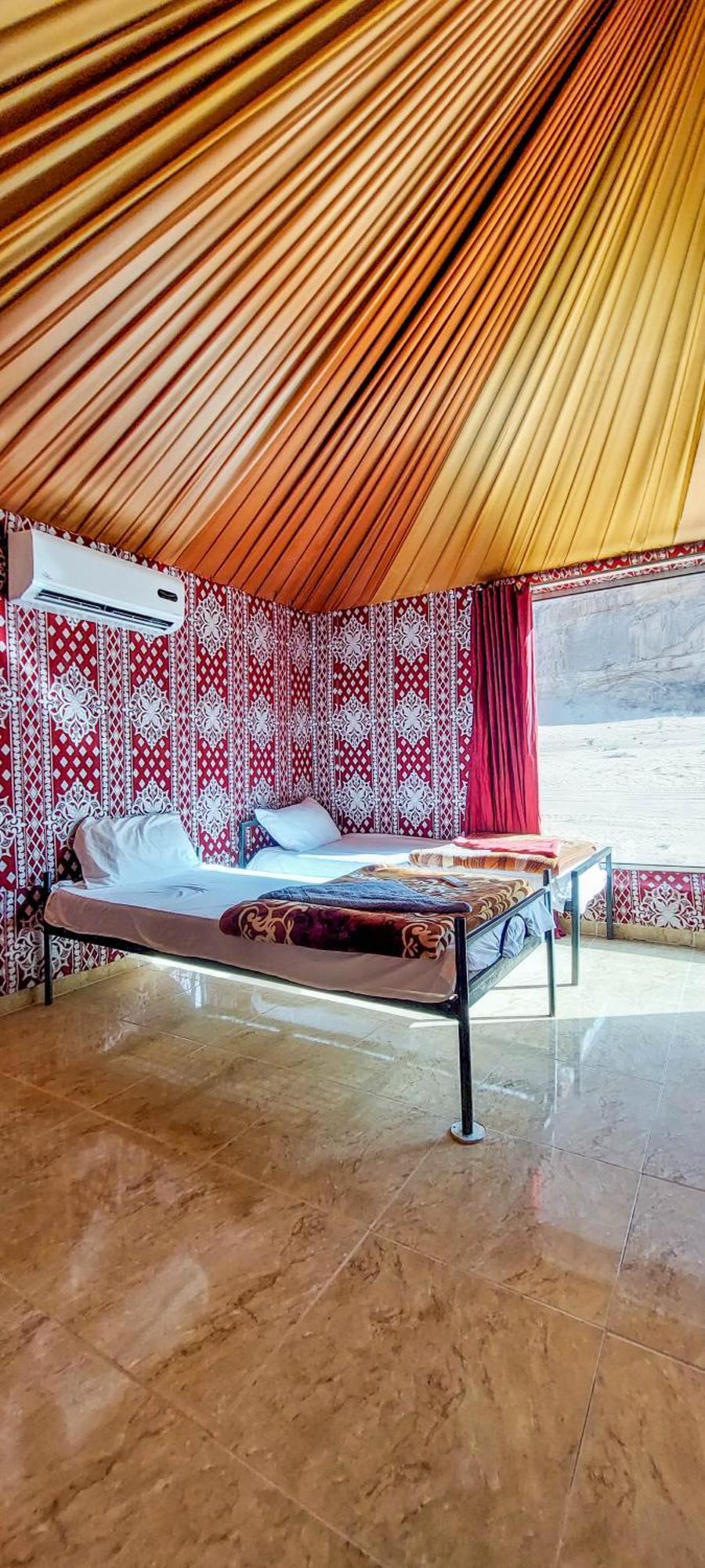 Salman Zwaidh Camp Hotel Wadi Rum Exterior photo