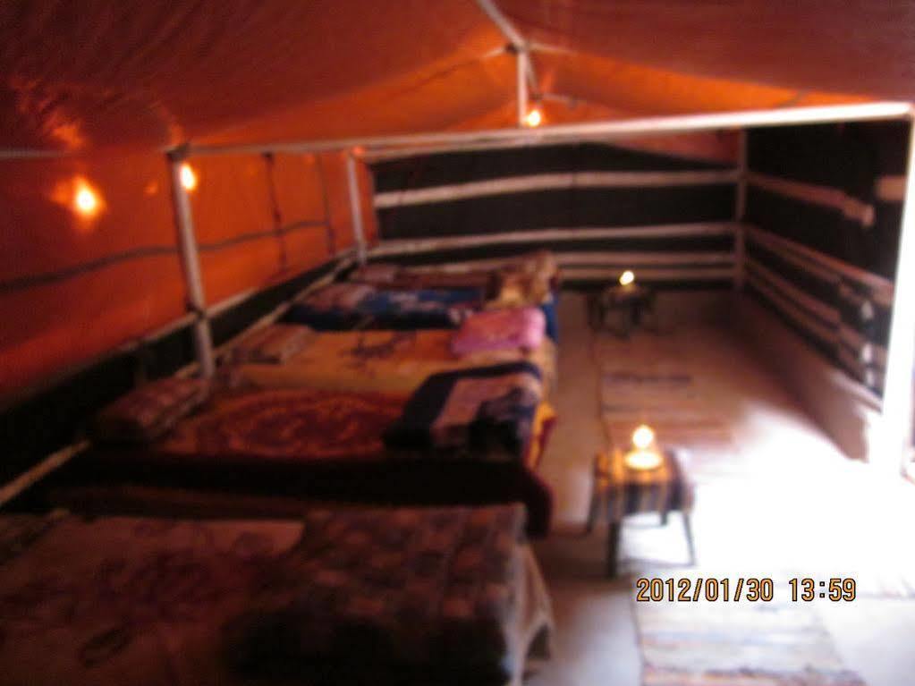 Salman Zwaidh Camp Hotel Wadi Rum Exterior photo